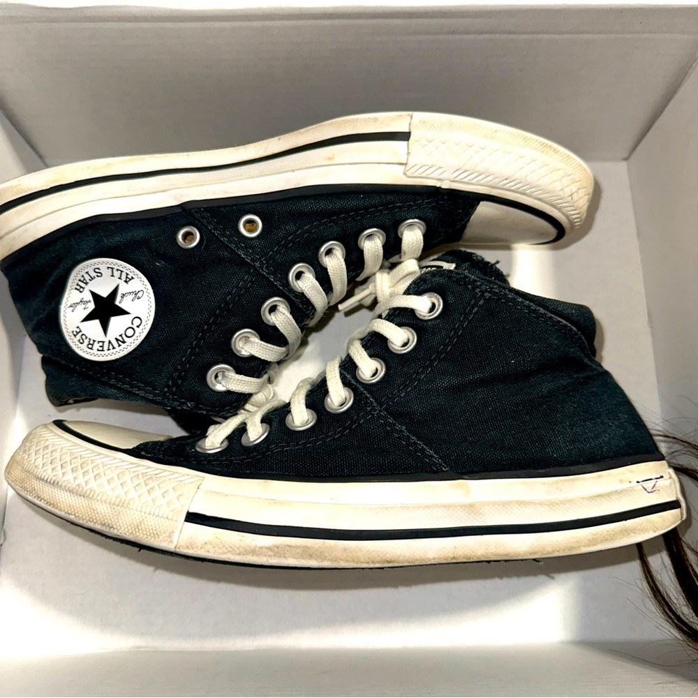 Converse Women's Chuck Taylor All Star Madison Mid Top Sneaker, Pre-owned